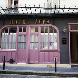 Hotel Anya **